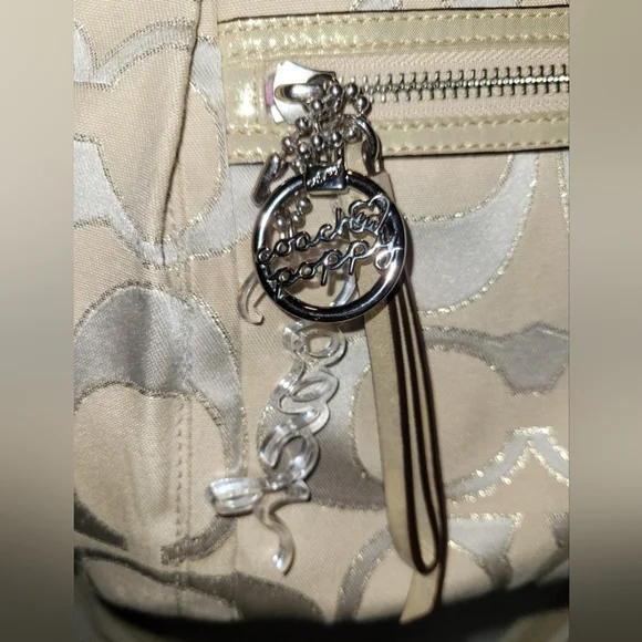 Coach Poppy shoulder bag - Picture 16 of 16